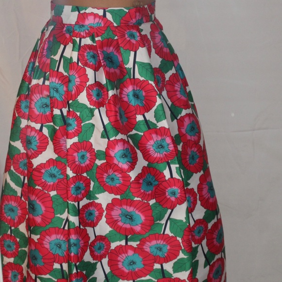 Flower skirts - Picture 3 of 4